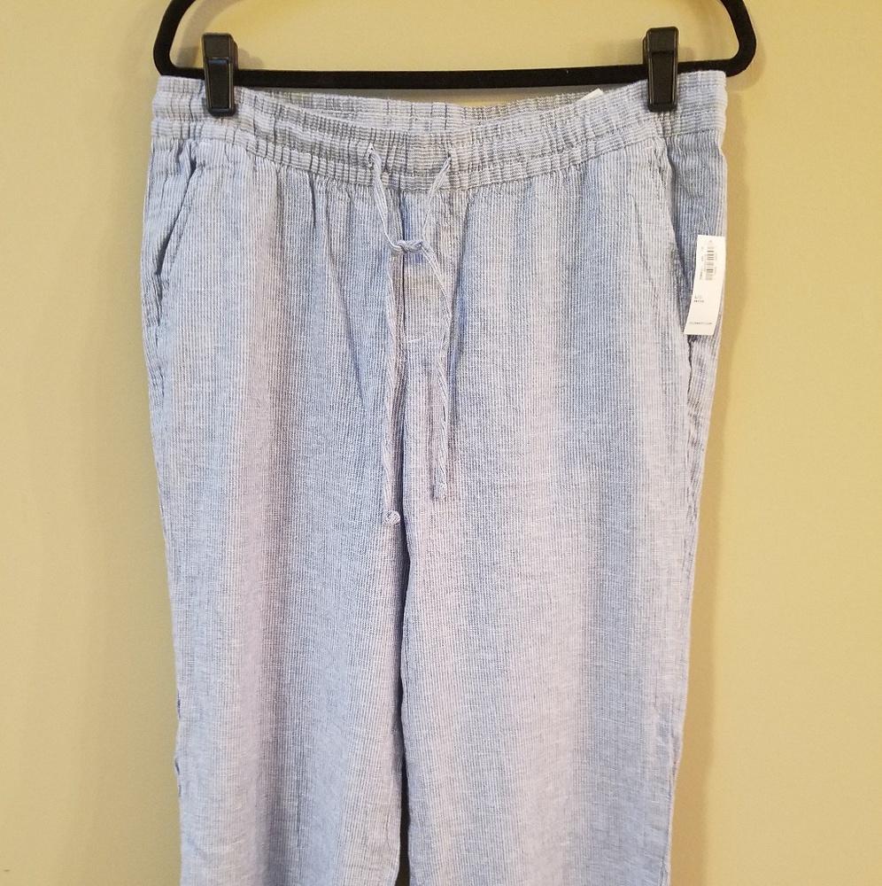 Old Navy linen blend blue and white pants